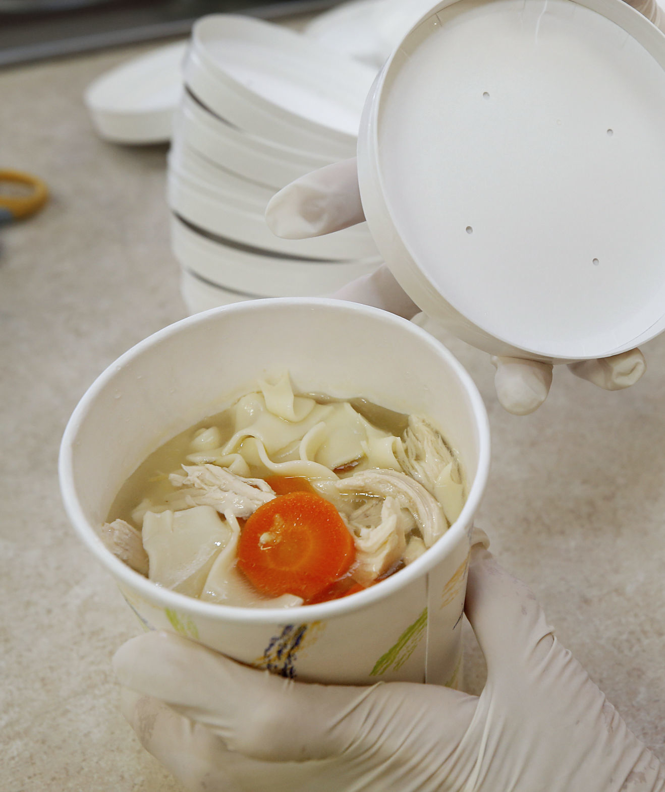20200321_MET_COV_FOOD_AWE03